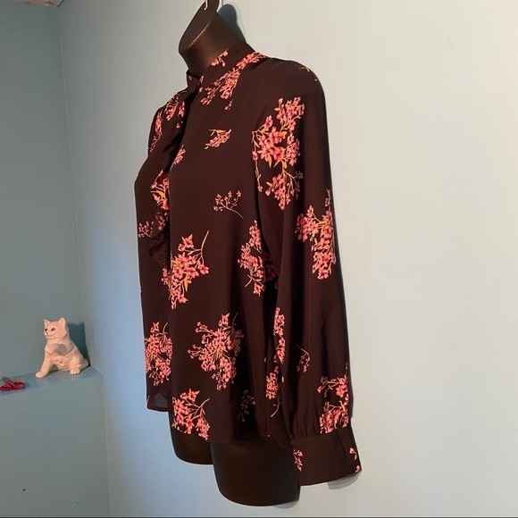 Who  What Wear floral cottagecore ruffled blouse - Picture 3 of 8